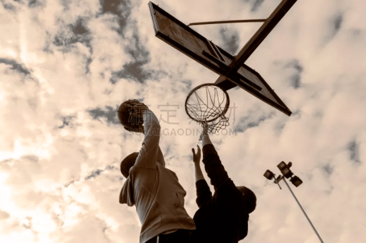 《合作房车模拟器》抢先体验开启 荒野生存冒险